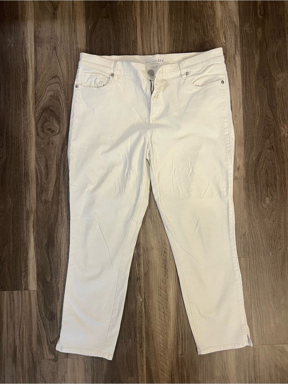 LOFT White Cropped Straight Ankle Jeans